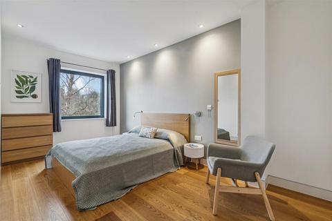 2 bedroom flat to rent, Merlin House, Belmont Terrace, Chiswick