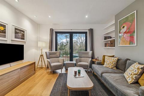 2 bedroom flat to rent, Merlin House, Belmont Terrace, Chiswick