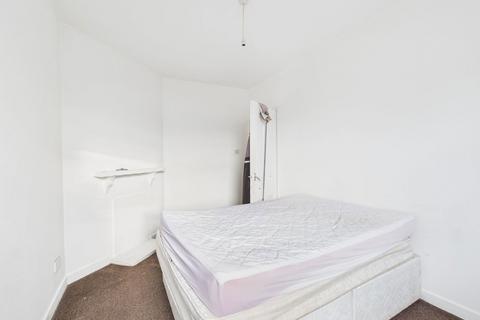 undefined, Two Flats Available - Derby Street, Ormskirk, L39 2DE