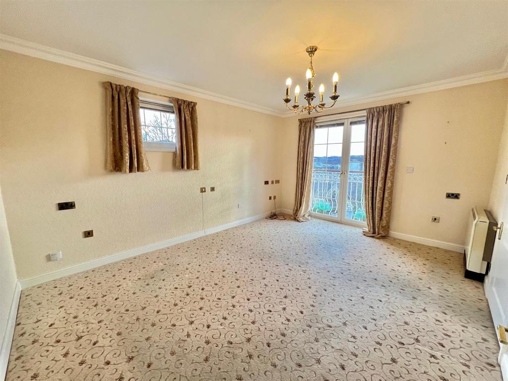 Bramleys Estate Agents - Knightsbridge Court - Bri