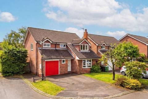 4 bedroom detached house for sale, Kinchford Close, Hillfield