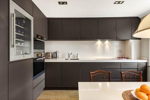 3 bedroom flat for sale, Tregunter Road, Chelsea, London