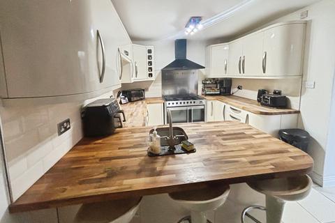 3 bedroom terraced house for sale, Etherington Road, Hull HU6