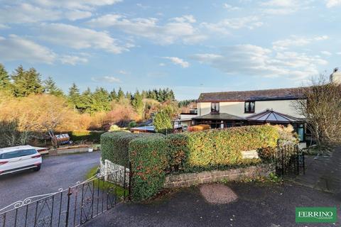 4 bedroom detached house for sale, (with 1 Bed Annex), 128 Primrose Hill, Lydney, Gloucestershire. GL15 5SP