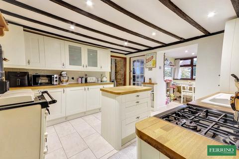 4 bedroom detached house for sale, (with 1 Bed Annex), 128 Primrose Hill, Lydney, Gloucestershire. GL15 5SP