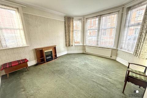 4 bedroom house for sale, Gore Park Road, Eastbourne BN21