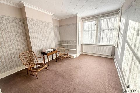 4 bedroom house for sale, Gore Park Road, Eastbourne BN21