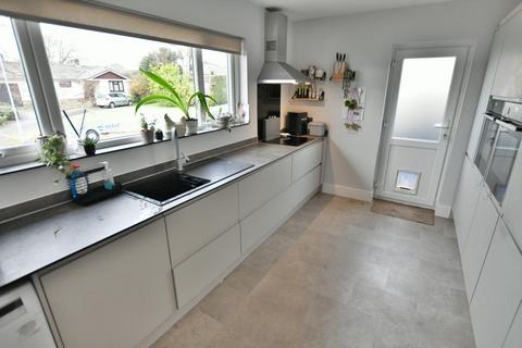 3 bedroom detached bungalow for sale, Dales Close, Colehill, Dorset, BH21 2JU