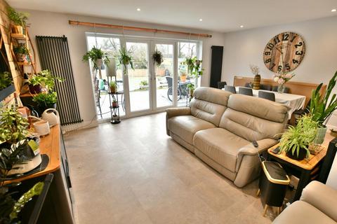 3 bedroom detached bungalow for sale, Dales Close, Colehill, Dorset, BH21 2JU