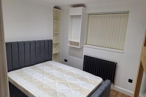 1 bedroom apartment to rent, Fullers Slade, Milton Keynes MK11