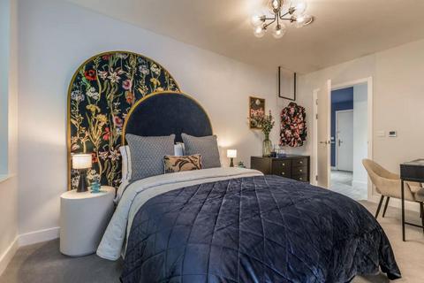 2 bedroom apartment to rent, Dagenham Green, Kent Avenue, RM12