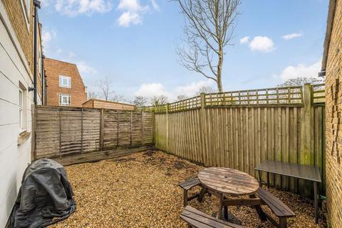 undefined, Candler Mews, Twickenham TW1