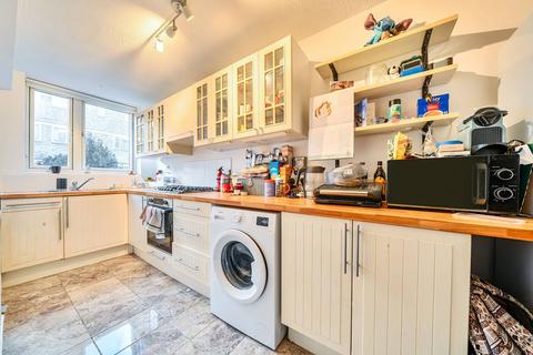 Amina Way, South Bermondsey, London, SE16