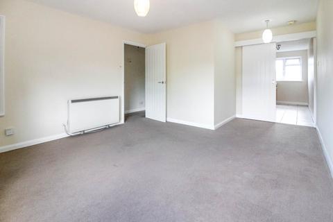 1 bedroom maisonette to rent, Rowland Way, Aylesbury