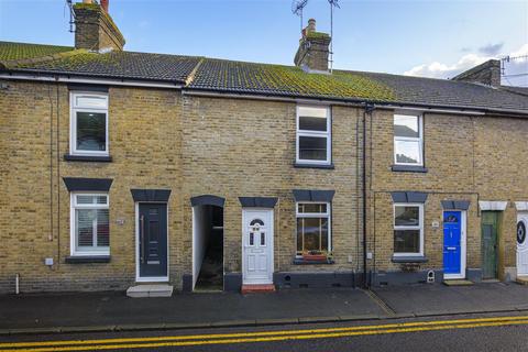 2 bedroom terraced house to rent, Westgate Road, Faversham
