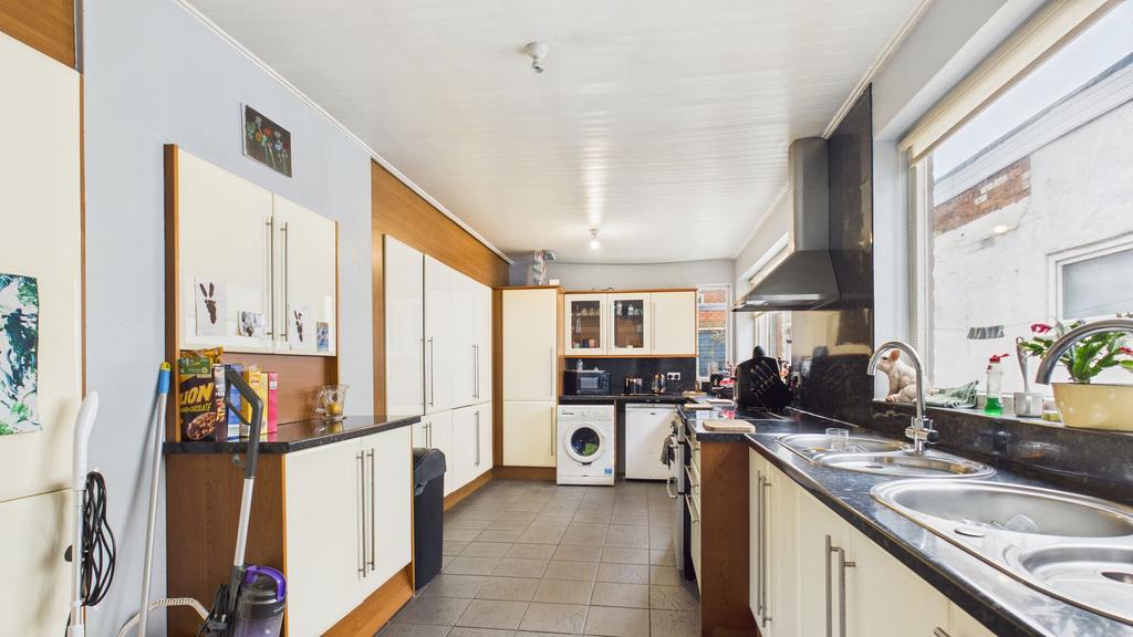 Kitchen2