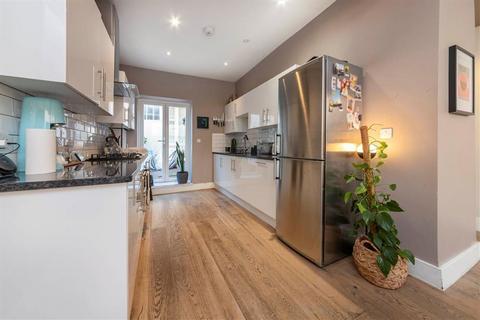 undefined, Canrobert Street, London E2