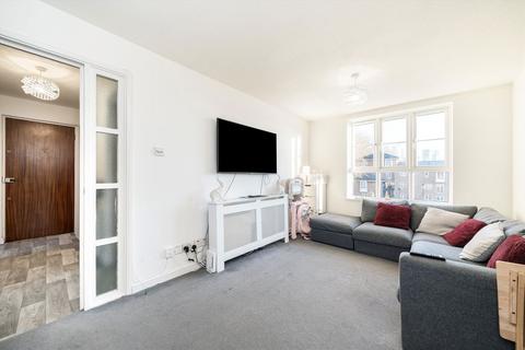 1 bedroom flat for sale, Aland Court, London SE16