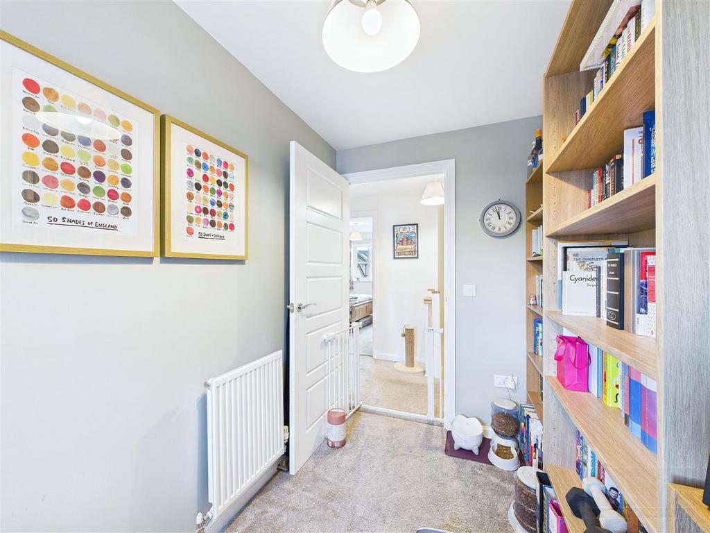 Bedroom Three / Home Working