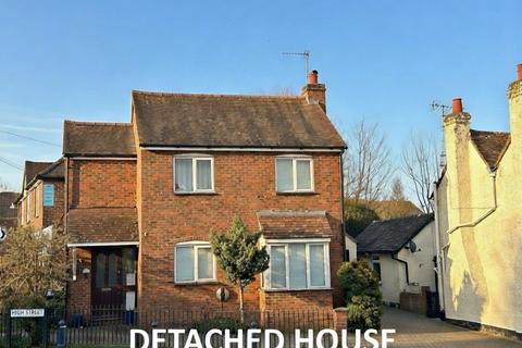 undefined, High Street, Bovingdon HP3