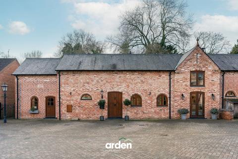 3 bedroom barn conversion for sale, Mill Court, Alvechurch, B48
