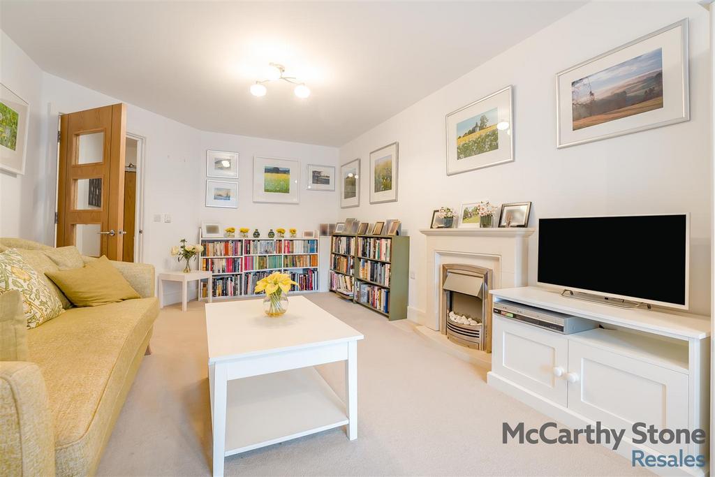 8672968-interior03.jpg