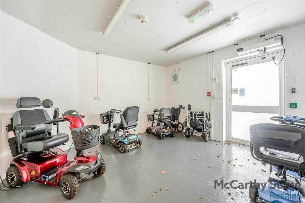 8672968-interior17.jpg