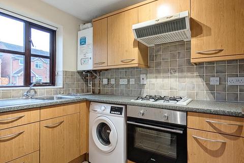 2 bedroom house to rent, Hotspur Drive, Nottingham NG4