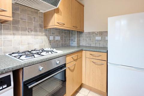 2 bedroom house to rent, Hotspur Drive, Nottingham NG4