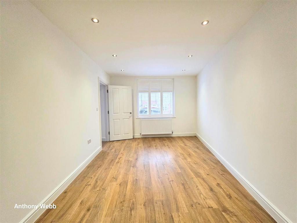 Ground floor bedroom