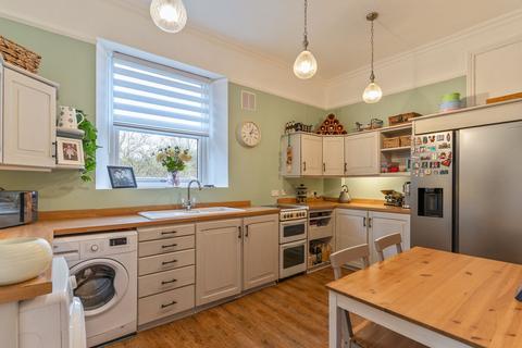 4 bedroom flat for sale, Fields Road, Newport, NP20