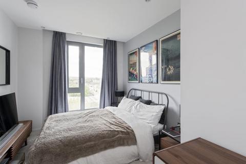 3 bedroom apartment to rent, Onyx Apartments, London N1C