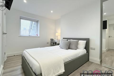 1 bedroom in a house share to rent - Midland Road, Gloucester GL1
