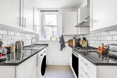 2 bedroom flat for sale, Anselm Road, London, SW6