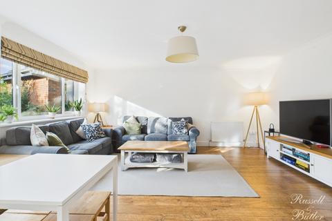 undefined, Kestrel Way, Buckingham, Buckinghamshire, MK18