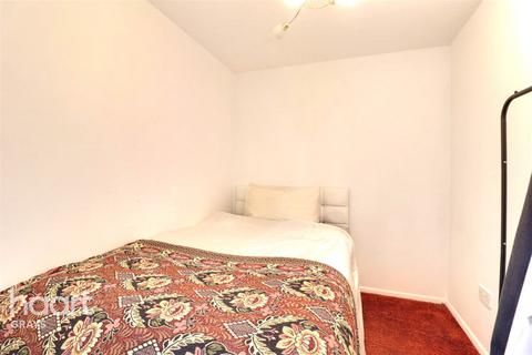1 bedroom flat to rent, Lewes Close, Grays
