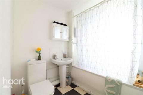 1 bedroom flat to rent, Lewes Close, Grays