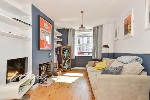 3 bedroom terraced house to rent, Nelson Road Whitstable CT5