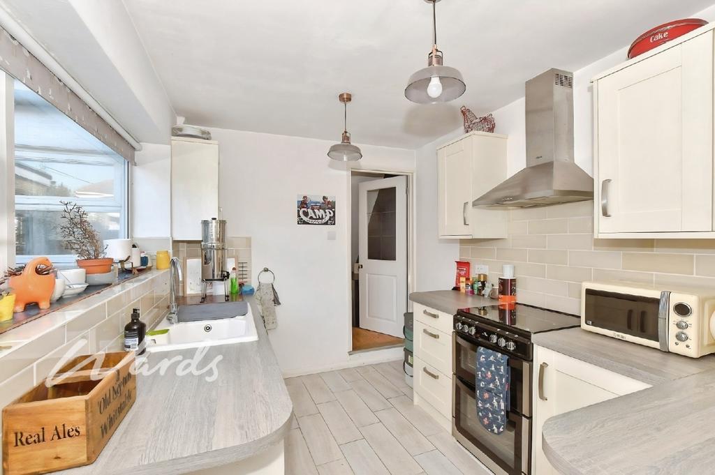 29699895-Kitchen 202