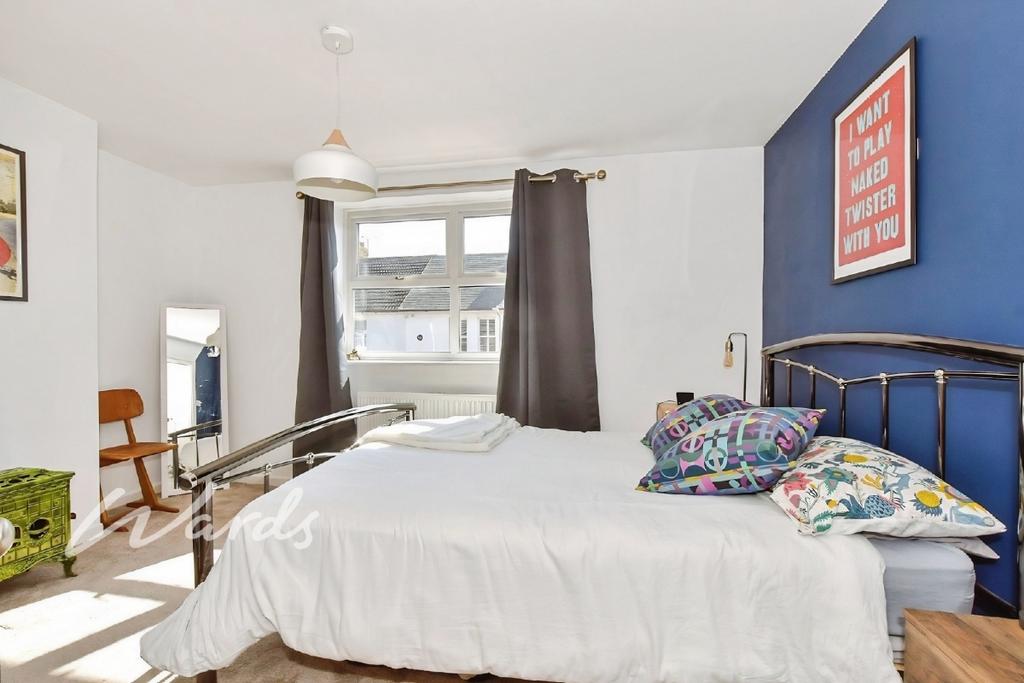 B44e8982-Bedroom 201