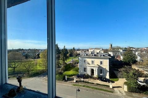 2 bedroom apartment for sale, Lansdown Crescent, Cheltenham, Gloucestershire