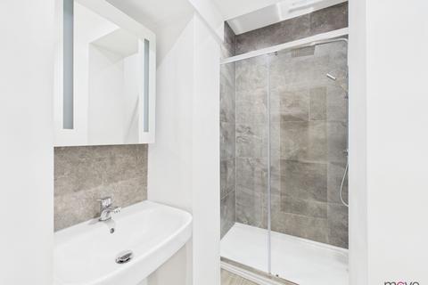 1 bedroom in a house share to rent, 31 Kingsholm Road, Gloucester GL1