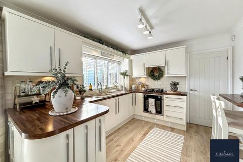 4 bedroom detached house for sale, Hollybush Grove, Porth, CF39