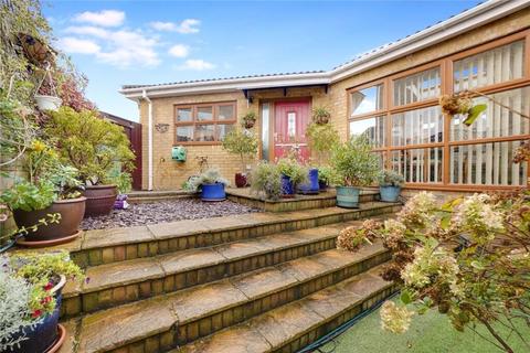 2 bedroom detached house for sale, Warden Close, Maidstone, ME16