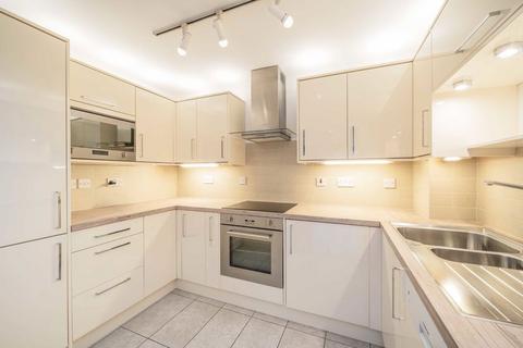 2 bedroom flat to rent, Bartholomew Close, London EC1A