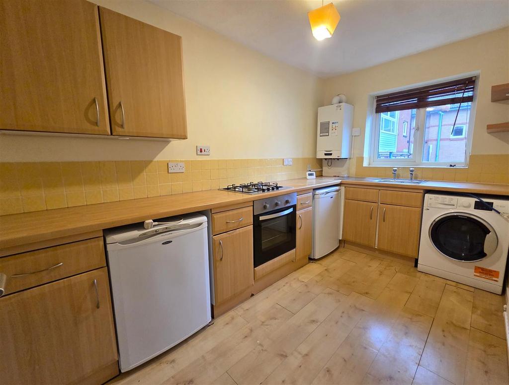 KITCHEN.jpg