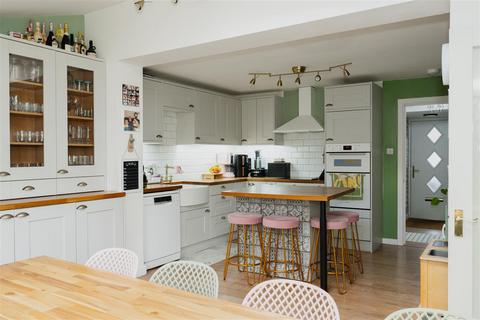 4 bedroom terraced house for sale, Tanners Meadow, Brockham, Betchworth