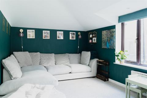 4 bedroom terraced house for sale, Tanners Meadow, Brockham, Betchworth