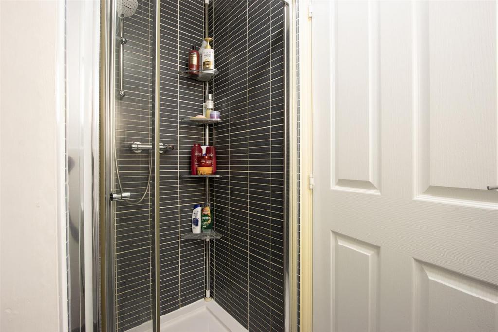 En Suite Shower Room
