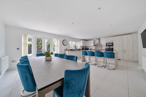 undefined, Dowles Barn Close, Barkham, Wokingham